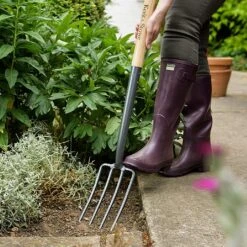 Outdoor Garden Care -Outdoor Garden Care 1031070 1
