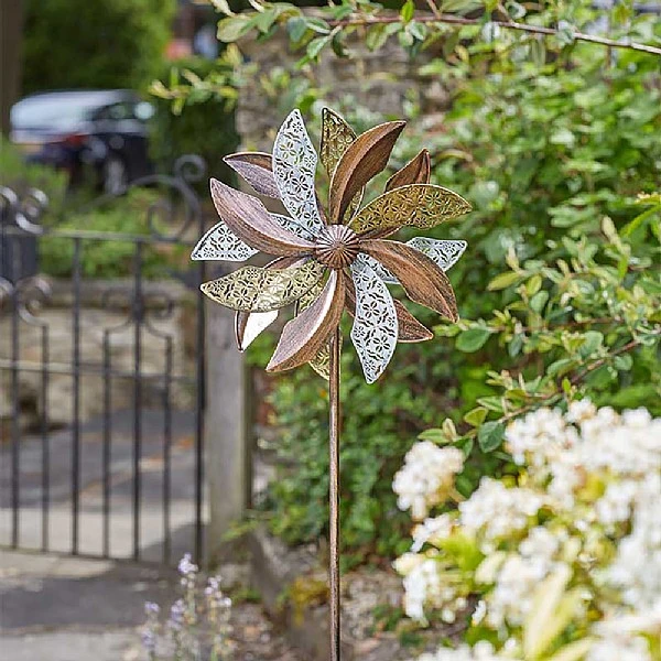 Smart Garden Ánemos Wind Spinner 1 Smart Garden Ánemos Wind Spinner