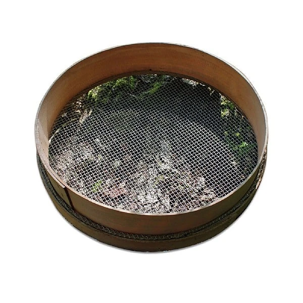 Greenkey Traditional Wooden Riddle 7mm Mesh 3 Greenkey Traditional Wooden Riddle 7mm Mesh - Image 3