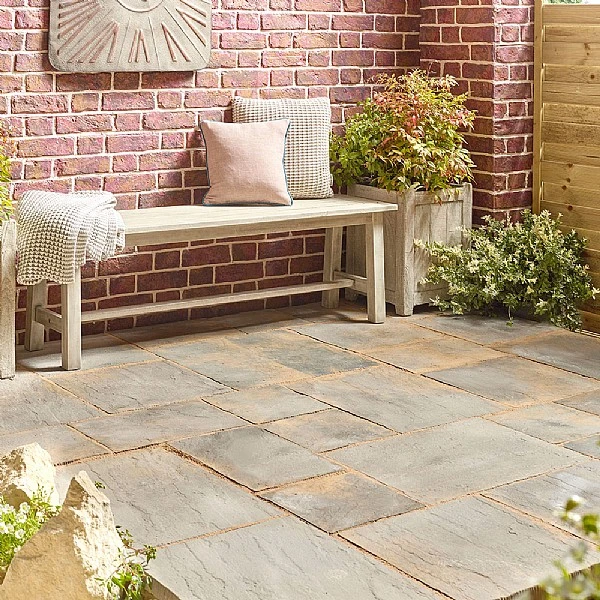 Abbey Random Paving 5.76m² Patio Kit (Various Colours) 2 Abbey Random Paving 5.76m² Patio Kit (Various Colours) - Image 2