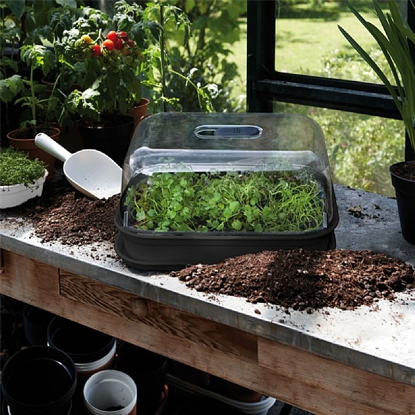 Elho Green Basics Allin1 Grow Kit Living Black 1 Elho Green Basics Allin1 Grow Kit Living Black